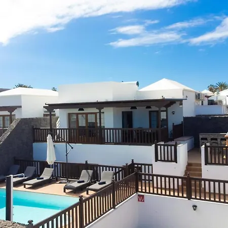 Vista Reina - Luxury 6 Bedroom - Heated Pool- Views - Pool Table - Vista Lobos - * Playa Blanca (Lanzarote)