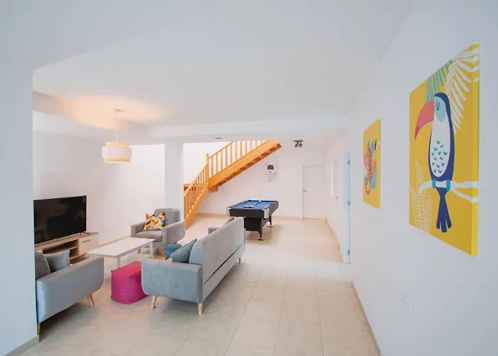 Vista Reina - Luxury 6 Bedroom - Heated Pool- Views - Pool Table - Vista Lobos - Villa